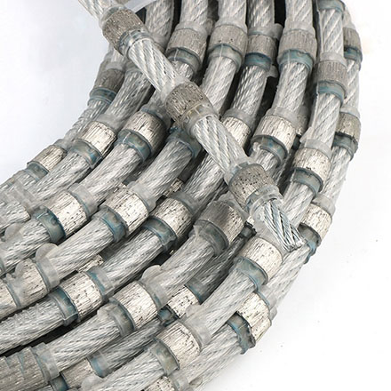 Diamond Wire Saw Cutting Steel Metal