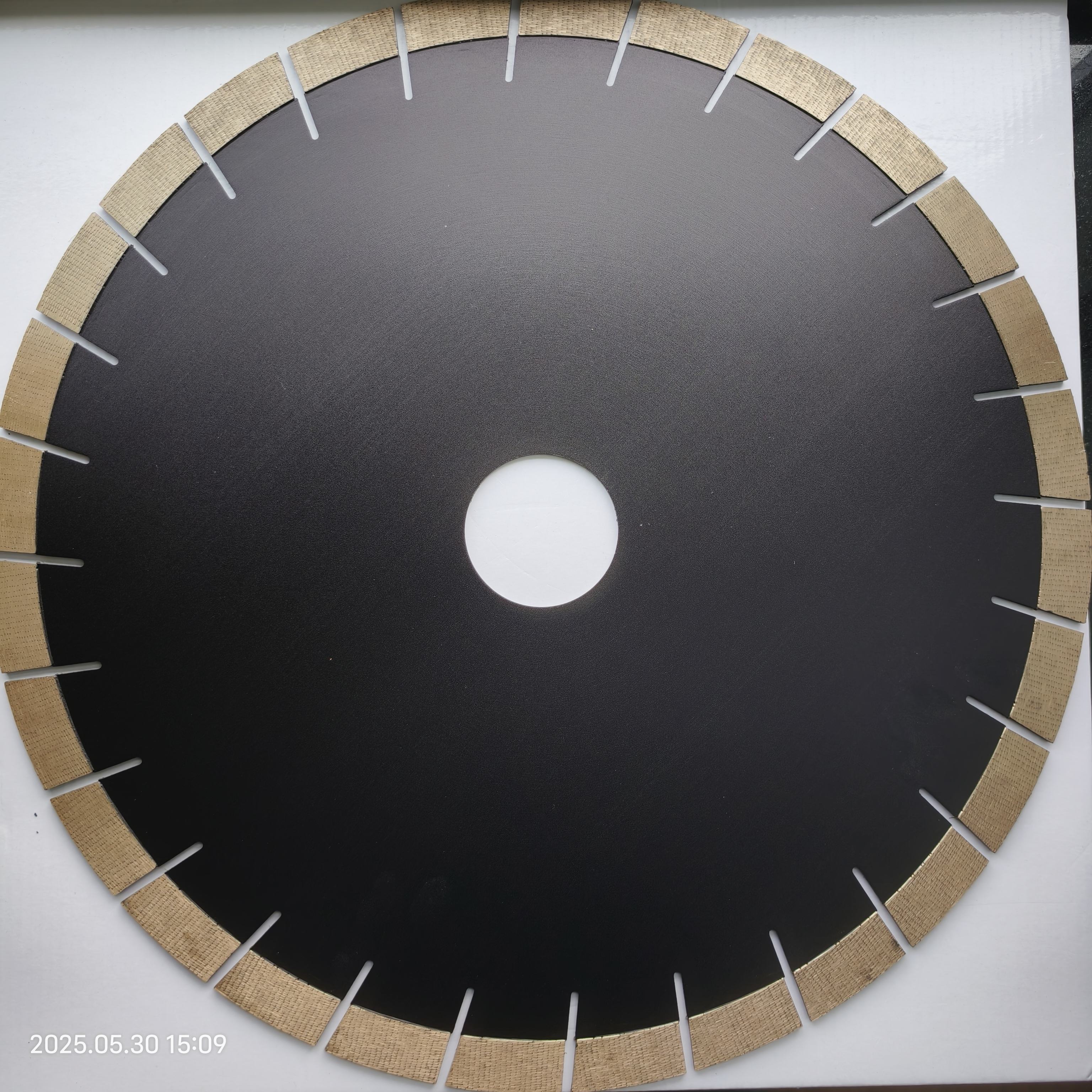 16" 400mm Granite Arix Silent Blade Height 20mm Wear-Resistant Arix Segments Wear Resistant High Sharpness Diamond Blade