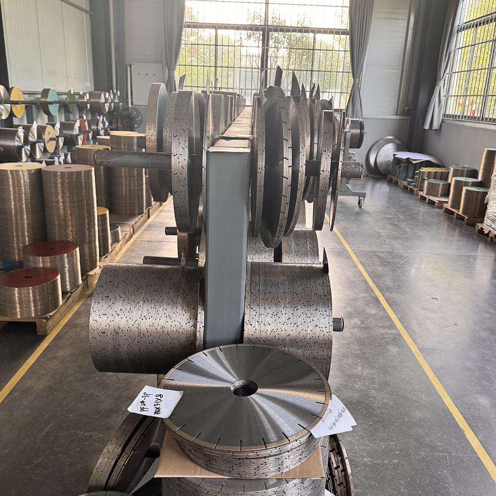 16"400mm Diamond Cutting Saw Blade for Laja Stone High-Frequency Welded Super Sharp Multi-Groove / Grooved Segments