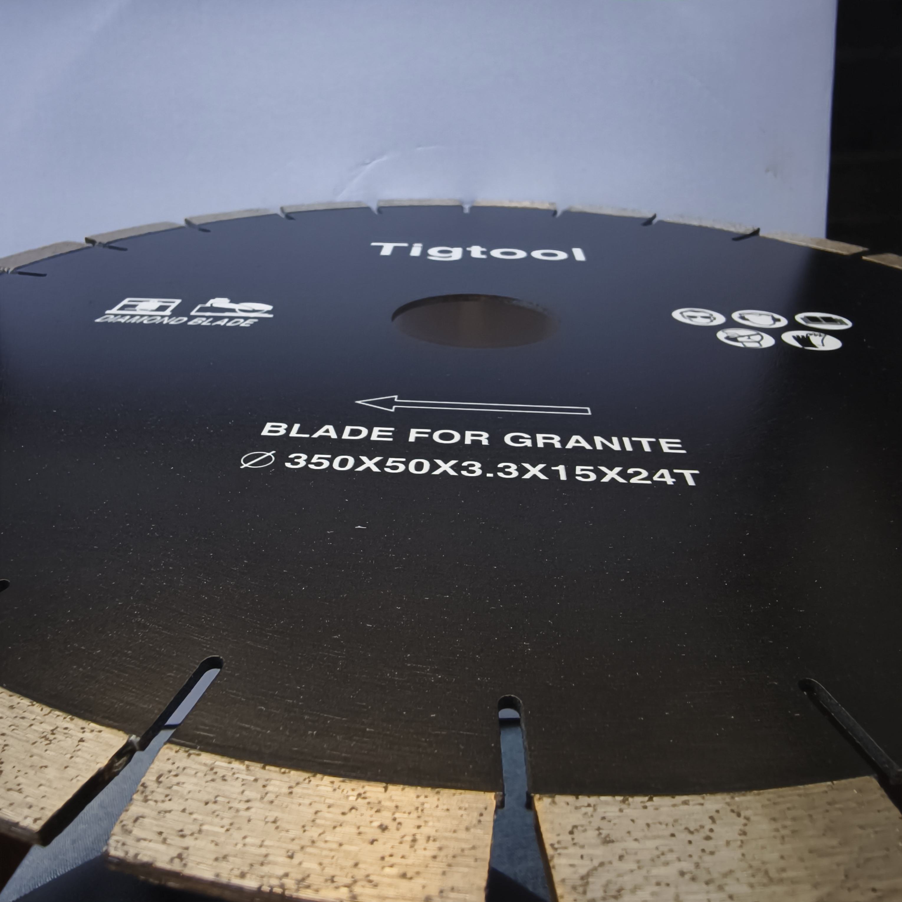14" 350mm Granite Cutting Saw Blade For Hard Stone Tiles Slabs Sharp & Wear-Resistant Segmented Long-Life Durable Performance