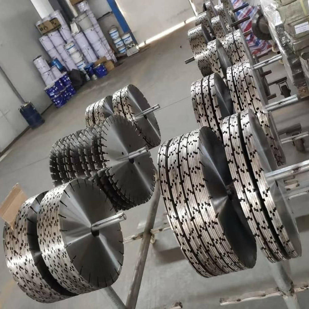 14" 350mm Diamond Saw Blade for Andesite Extra Wear Resistance Heavy Duty Cutting Long Life Stable Performance