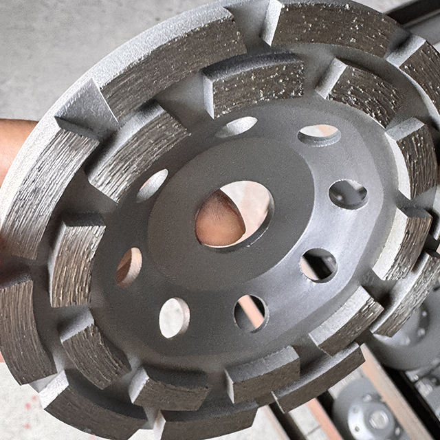 100/115/125/150/180mm Double Row Sintered Diamond Cup Wheel for Concrete Grinding Fast Removal Long Life OEM