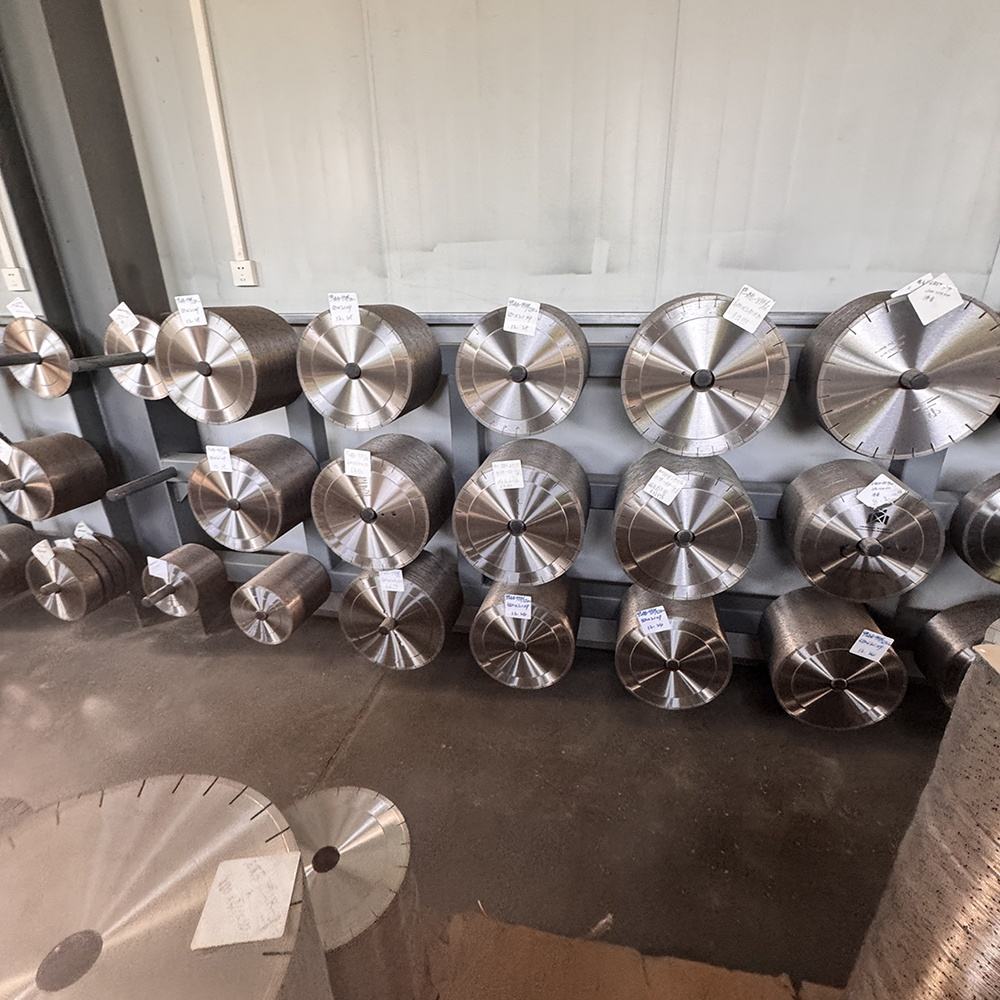 16"400mm Diamond Cutting Saw Blade for Laja Stone High-Frequency Welded Wear-resistant Long Service Life